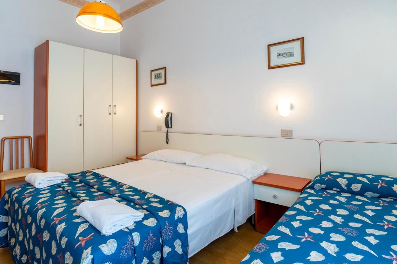 Hotel Milanese Rimini Zewnętrze zdjęcie