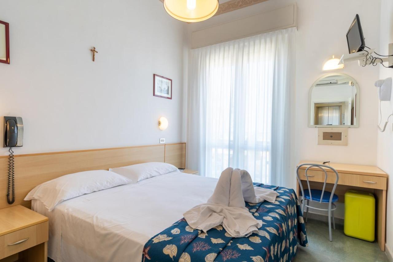 Hotel Milanese Rimini Zewnętrze zdjęcie