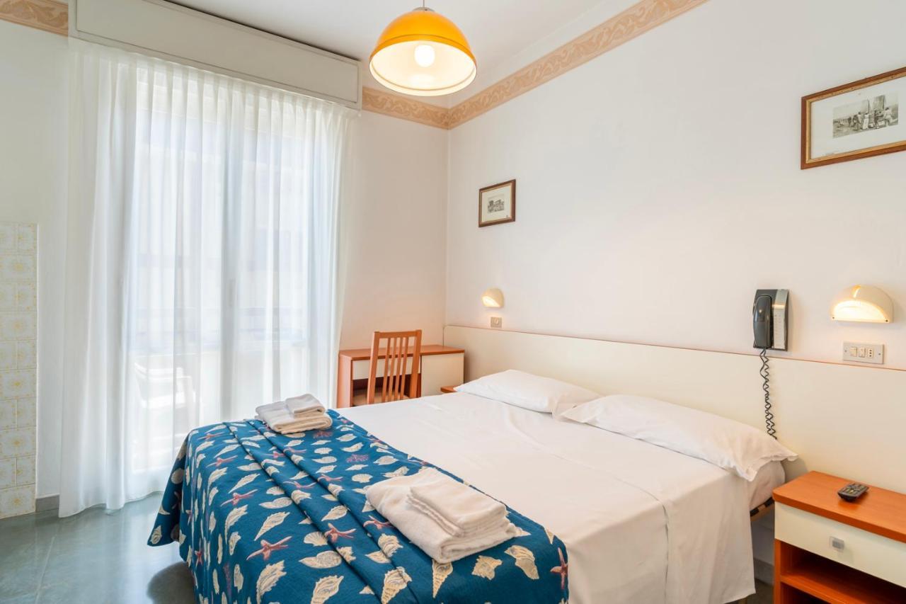 Hotel Milanese Rimini Zewnętrze zdjęcie