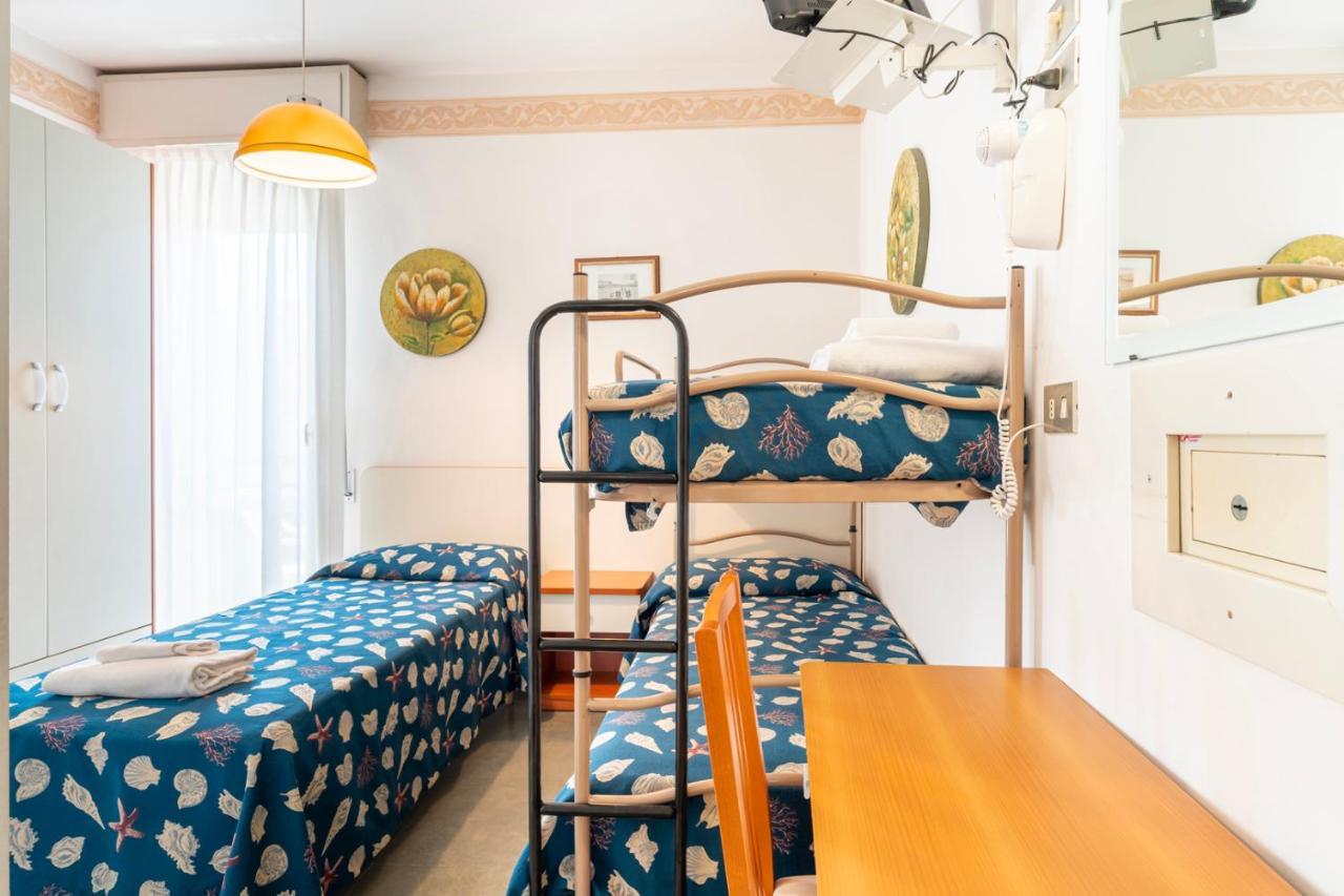 Hotel Milanese Rimini Zewnętrze zdjęcie