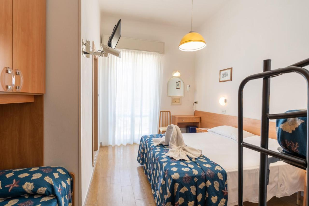 Hotel Milanese Rimini Zewnętrze zdjęcie